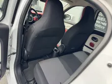 Renault Twingo 1.0L Essence man5. 01/2015 et 121.850 kms 