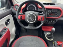 Renault Twingo 1.0L Essence man5. 01/2015 et 121.850 kms 