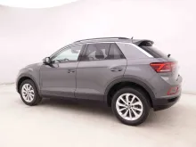 VOLKSWAGEN T-ROC Life 1.5L TSi 150 CV BOITE AU DSG7 11/2025 DE DIRECTION +/- 3.000 KMS 