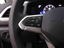 VOLKSWAGEN T-ROC Life 1.5L TSi 150 CV BOITE AU DSG7 11/2025 DE DIRECTION +/- 3.000 KMS 