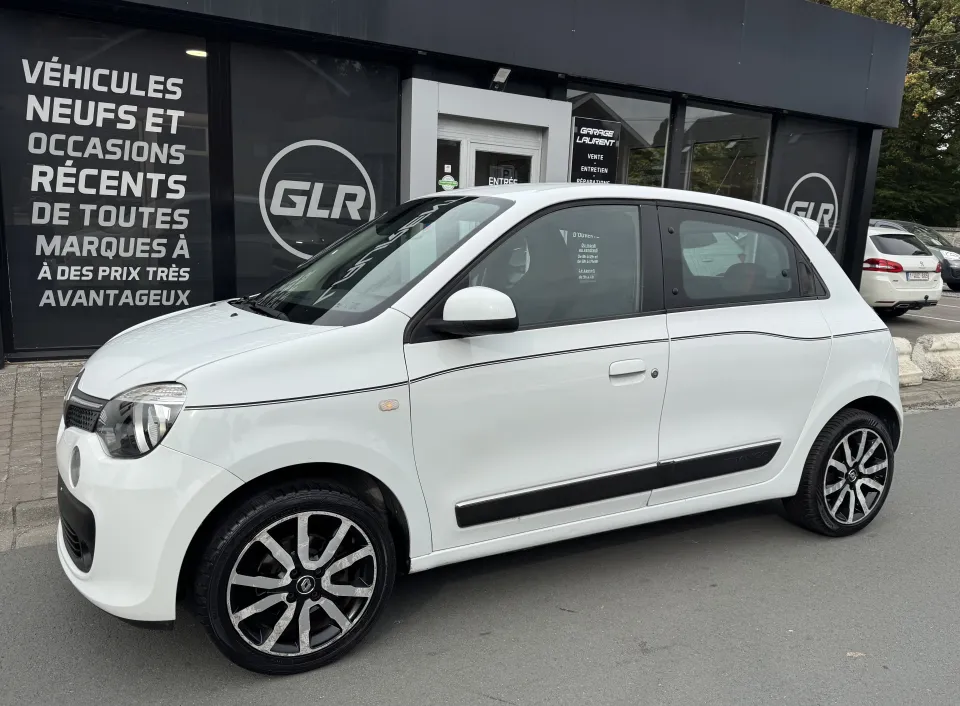 Renault Twingo 1.0L Essence man5. 01/2015 et 121.850 kms 