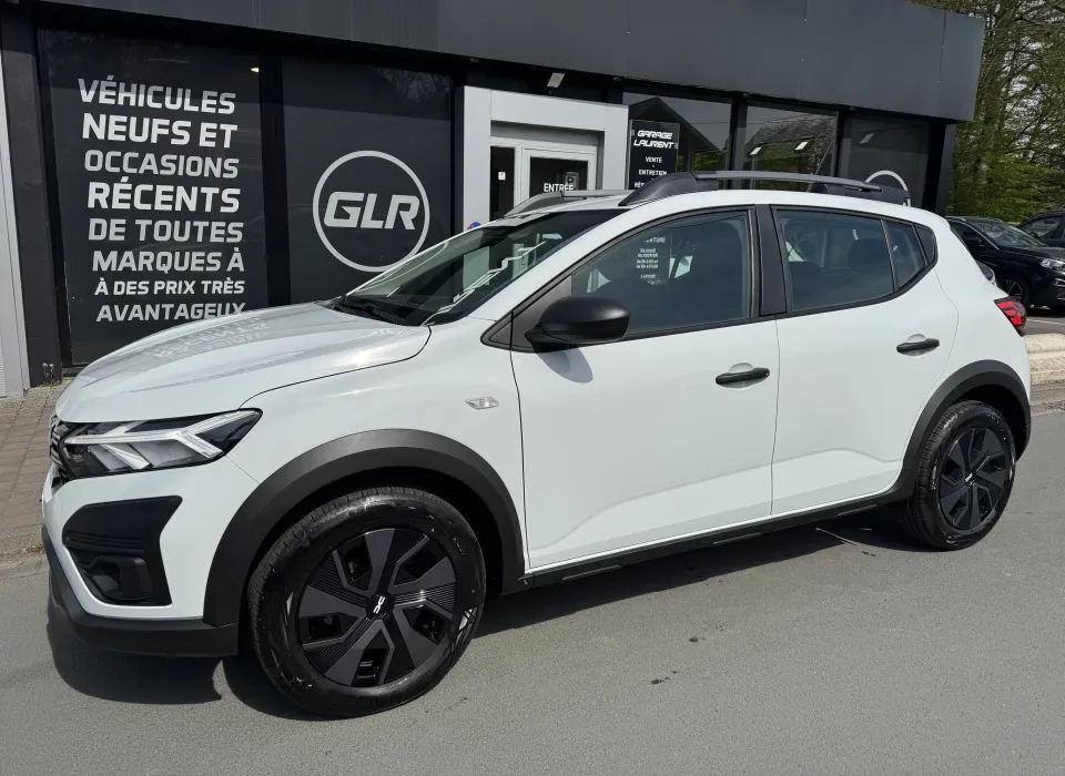 Dacia Sandero Stepway 1.0L TCE 90CV Expression Man. Neuve 0 kms .